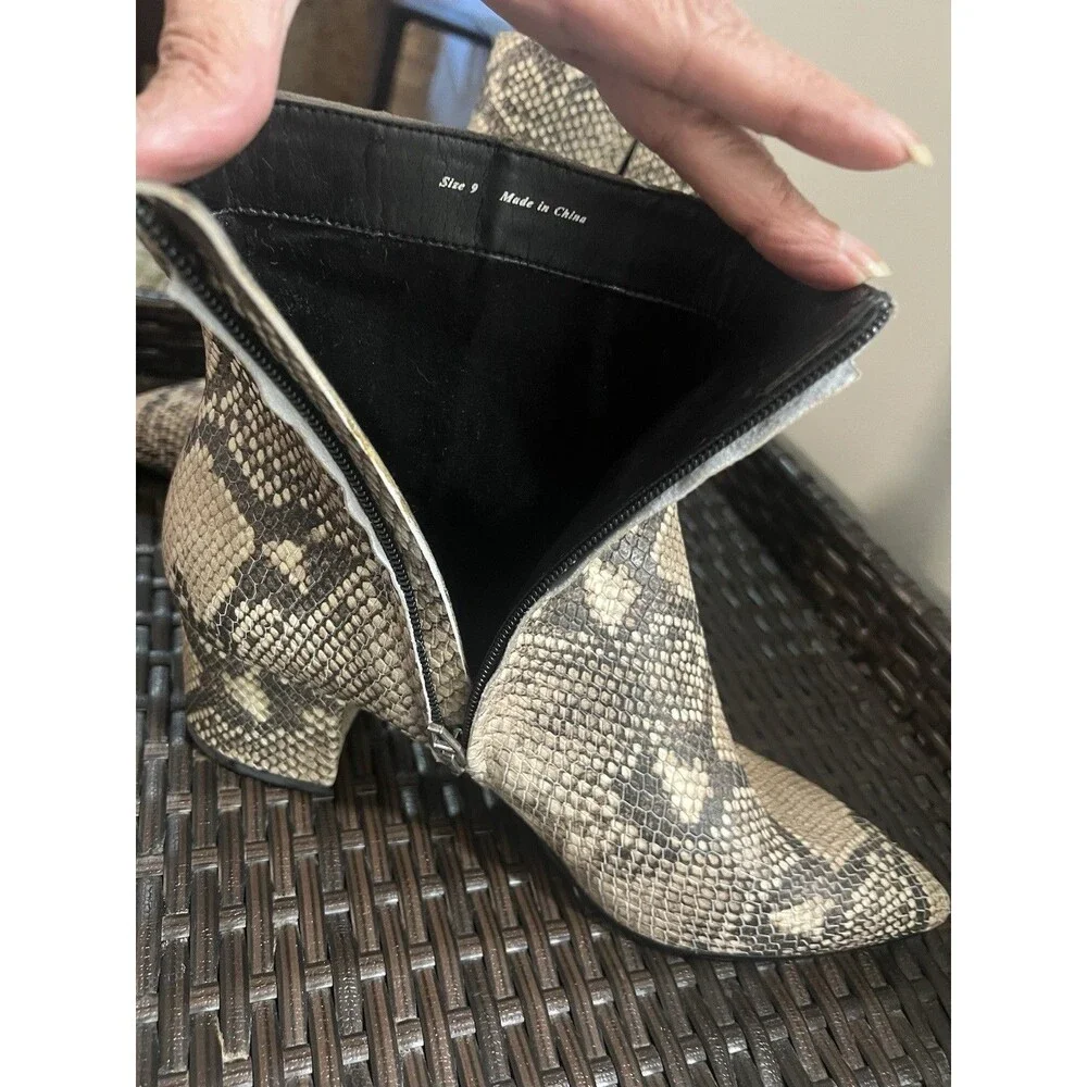 Dolce Vita Leather Snake Embossed Ankle Boots Booties 9 Western Summer Cowgirl - Picture 12 of 12